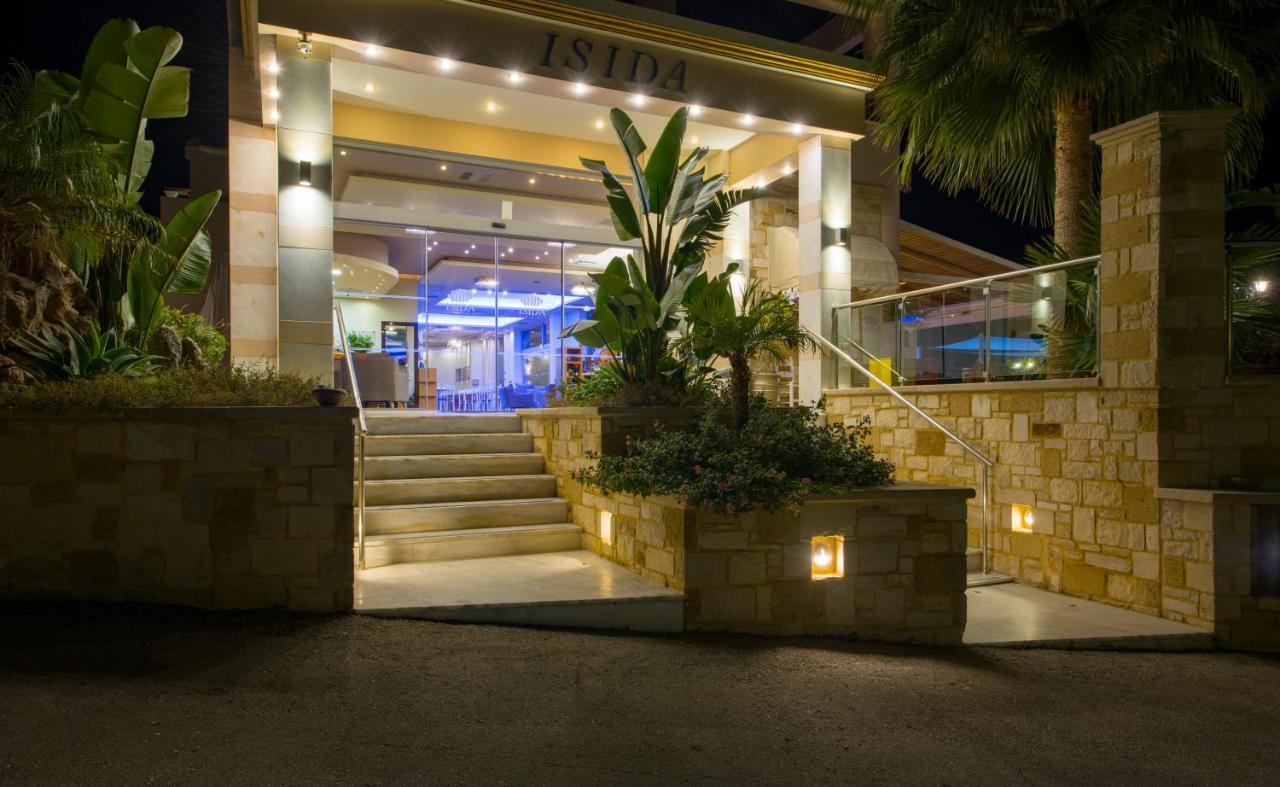 Isida Hotel Agia Marina Bagian luar foto
