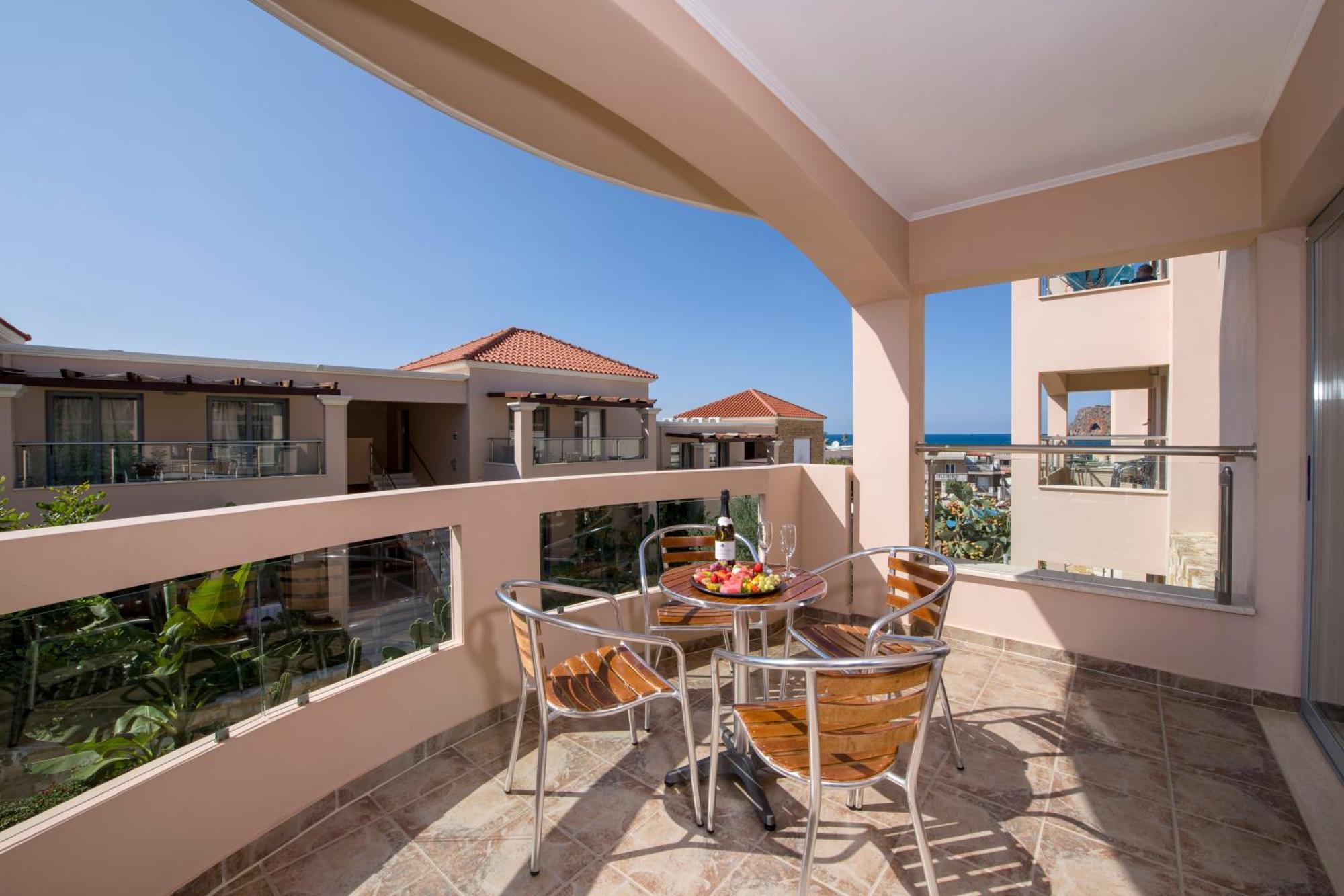 Isida Hotel Agia Marina Ruang foto