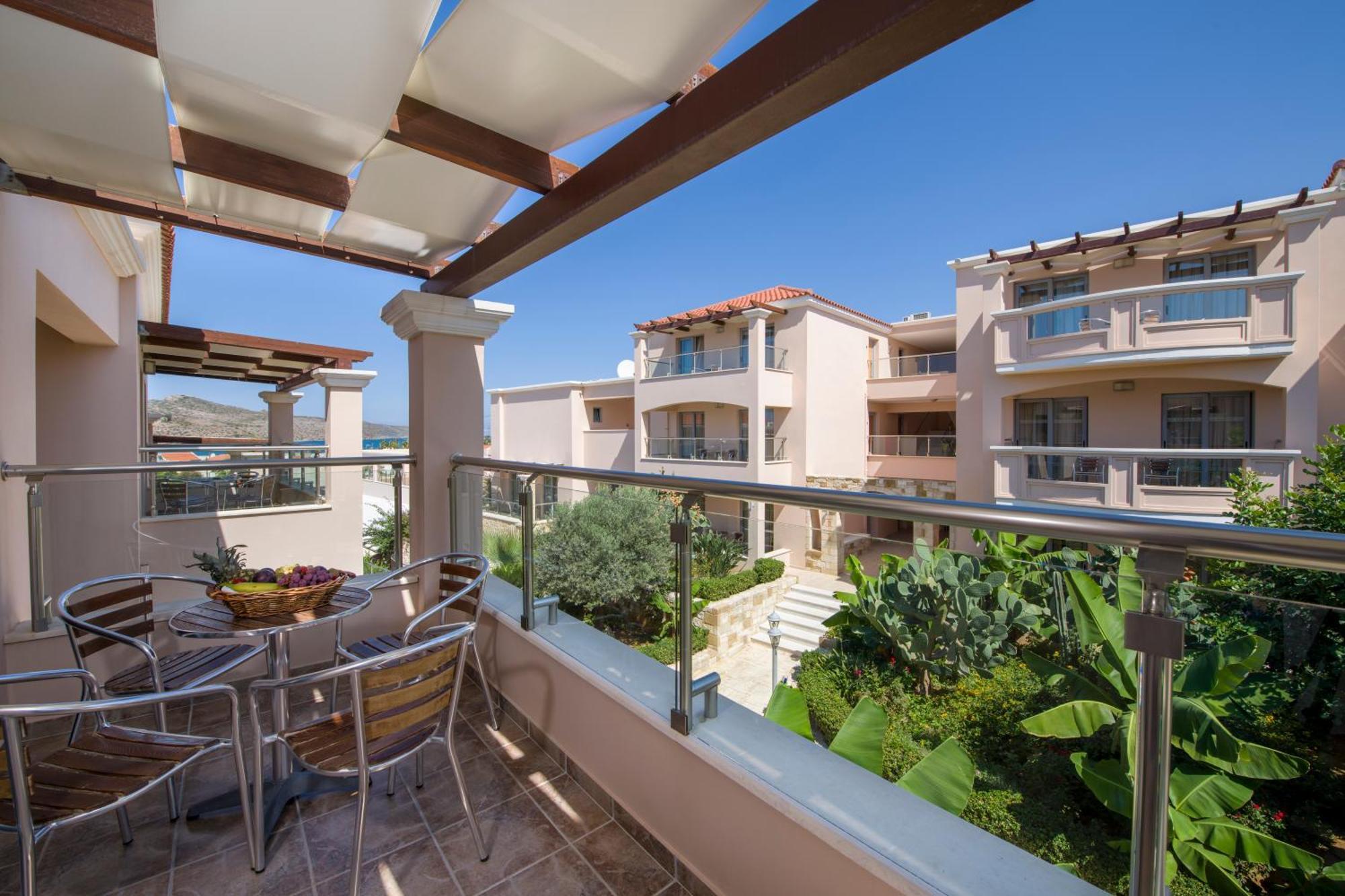 Isida Hotel Agia Marina Ruang foto
